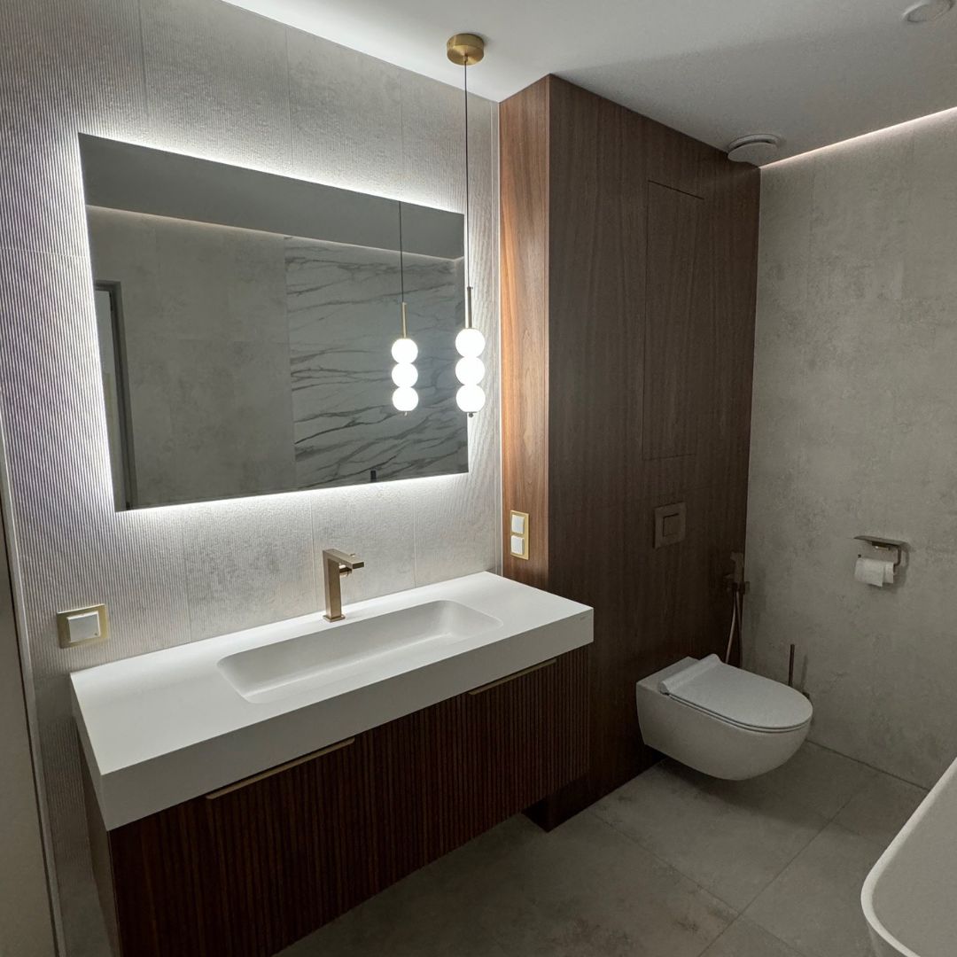 Taisnstūra LED spoguļi ar aizmugurējo apgaismojumu 600x900 mm