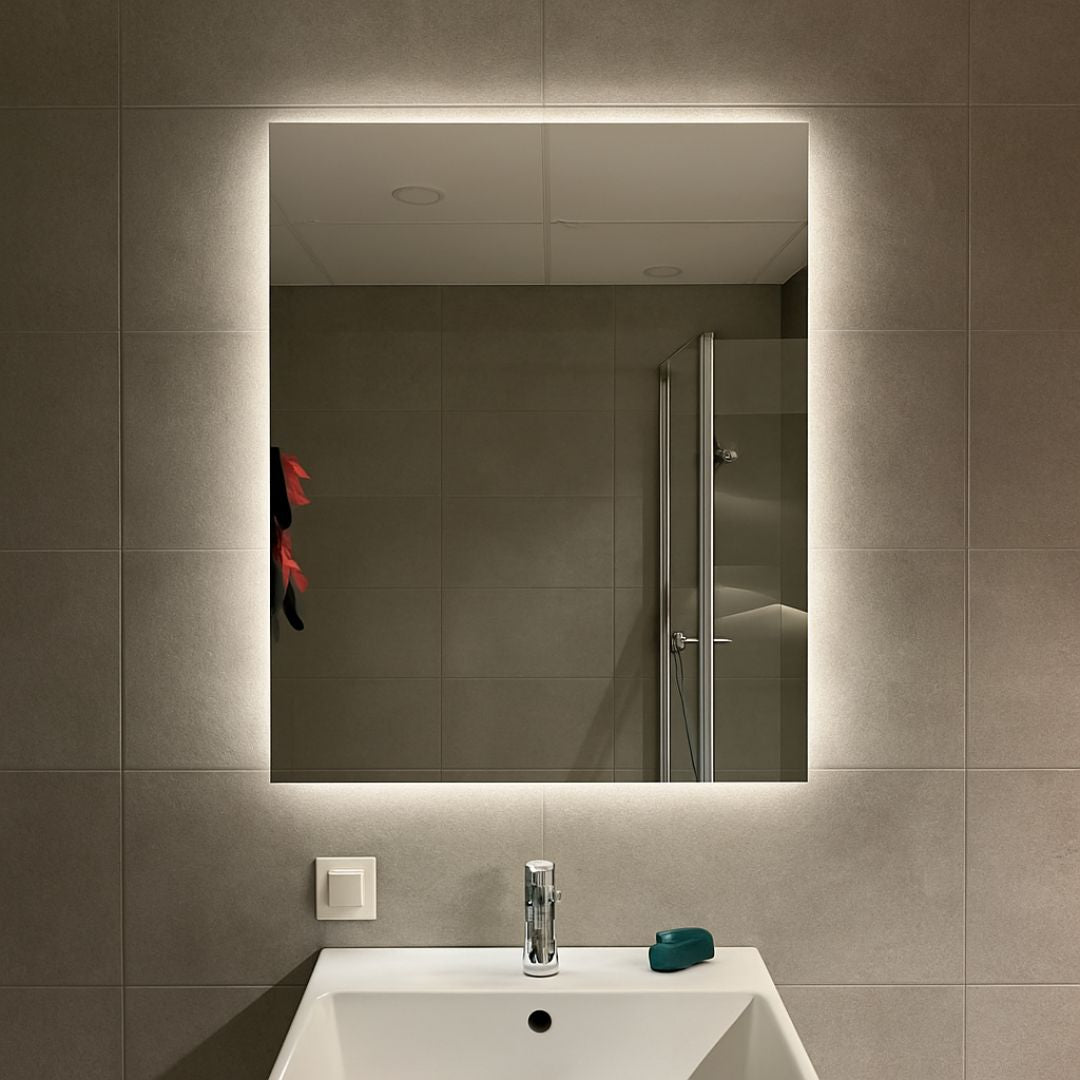 taisnstūra LED spogulis 500x700_cm aizmugurējais apgaismojums